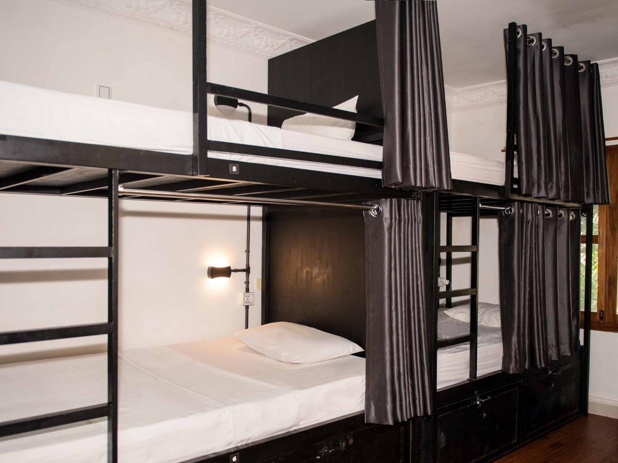 Mad Monkey Hostel Phnom Penh Dış mekan fotoğraf