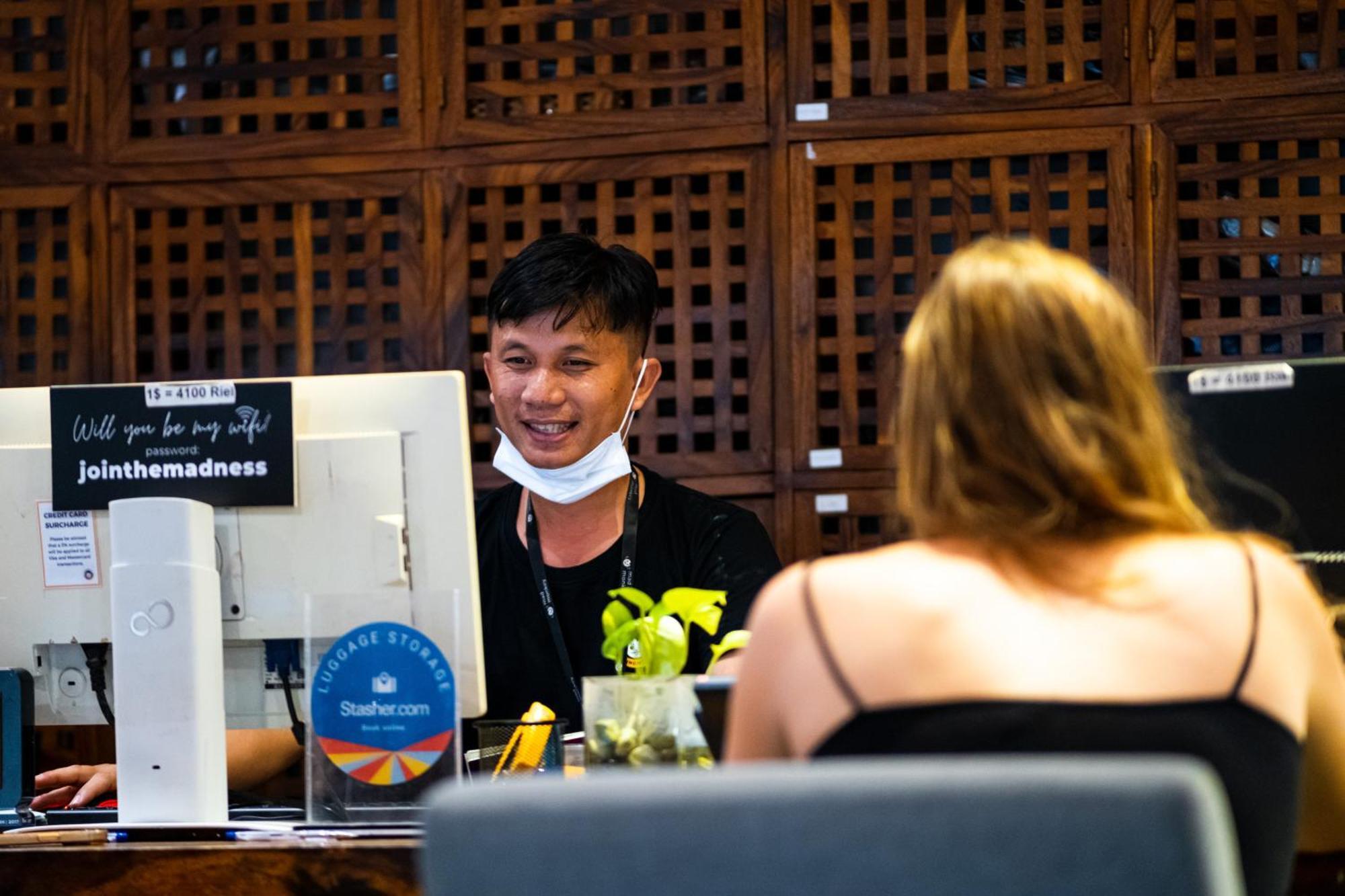 Mad Monkey Hostel Phnom Penh Dış mekan fotoğraf