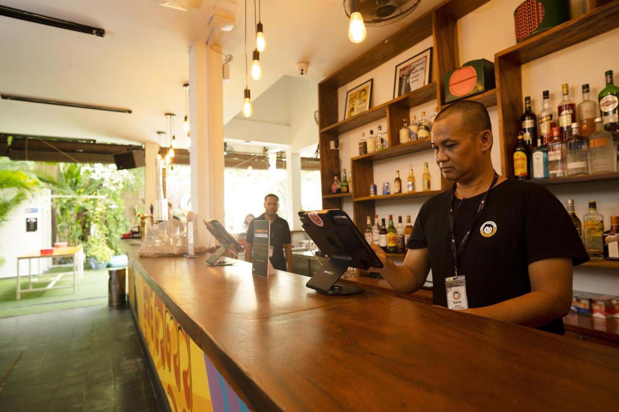 Mad Monkey Hostel Phnom Penh Dış mekan fotoğraf