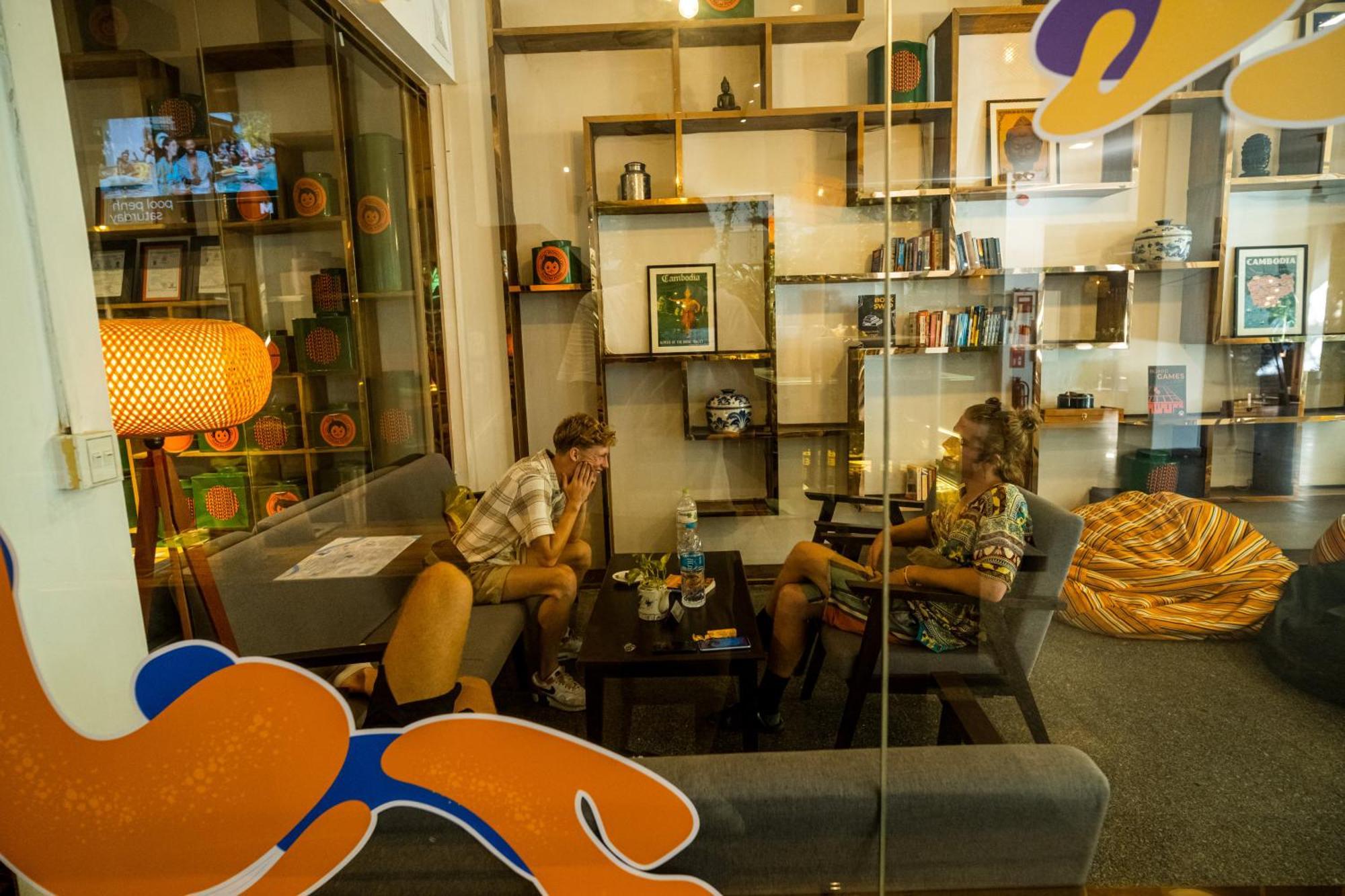 Mad Monkey Hostel Phnom Penh Dış mekan fotoğraf