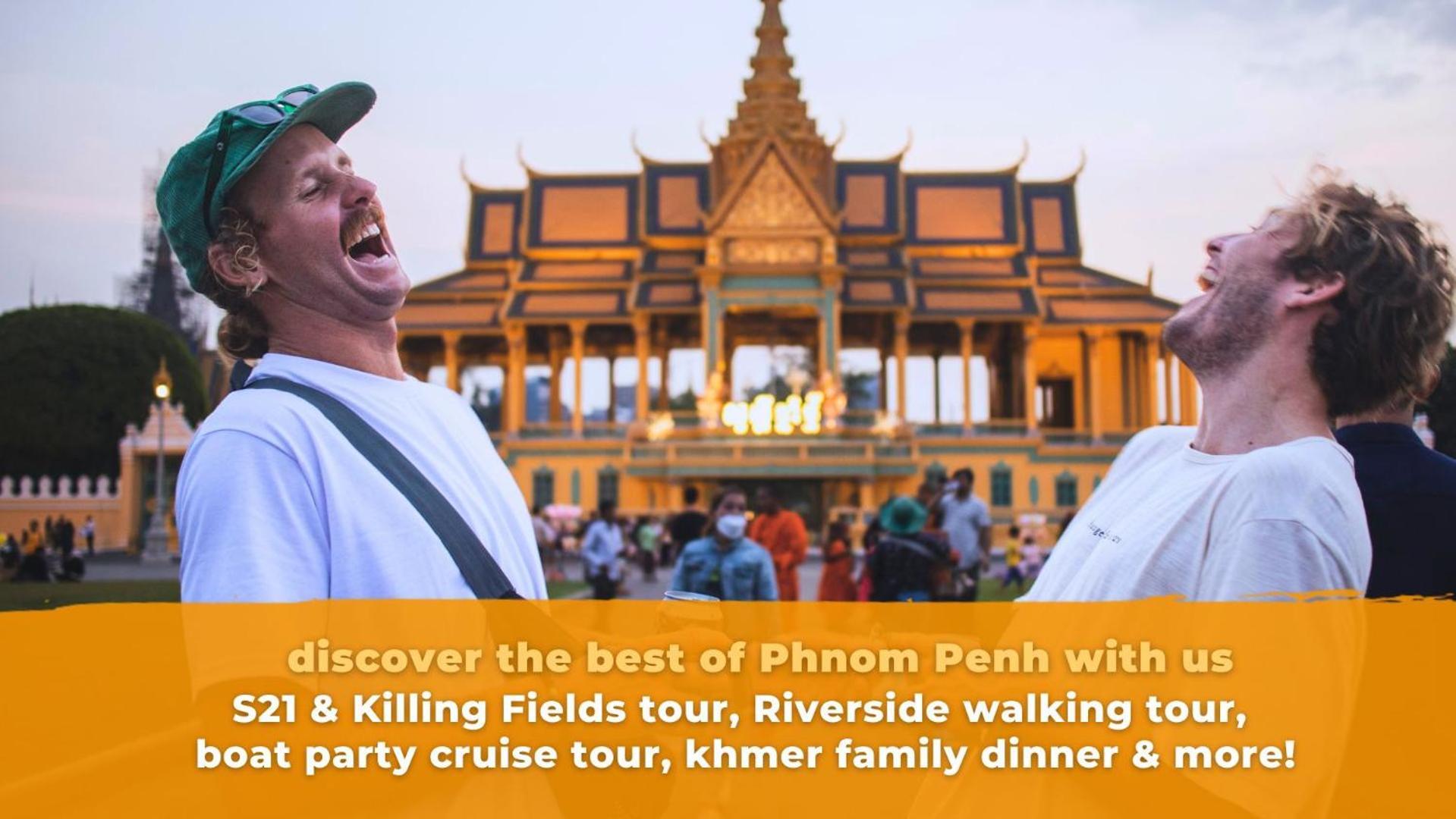 Mad Monkey Hostel Phnom Penh Dış mekan fotoğraf